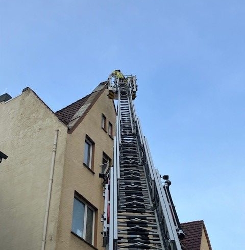 EB 0071 „TH 1 – Lose Dachelemente drohen auf die Straße zu fallen“ OT Bad Salzuflen