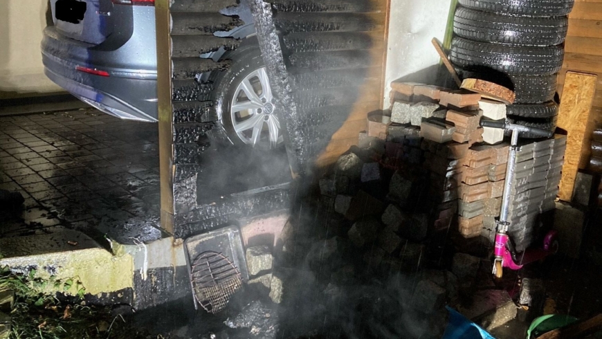 EB 661 „Feuer 1- brennt Mülltonne im Carport“ OT Bad Salzuflen