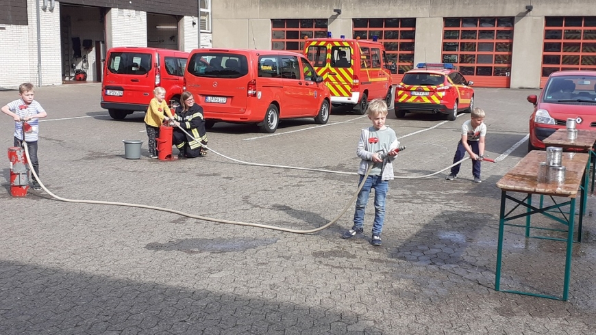 Kinderfeuerwehr sorgt für strahlende Gesichter