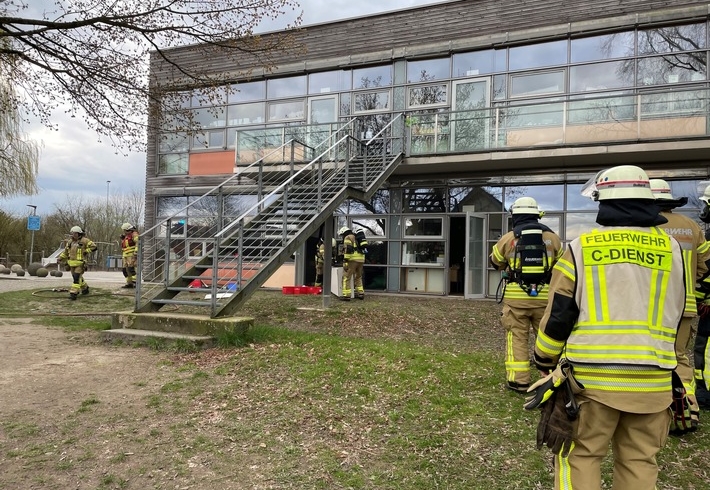 EB 185 „Feuer 3 – Zimmerbrand“ OT Werl-Aspe