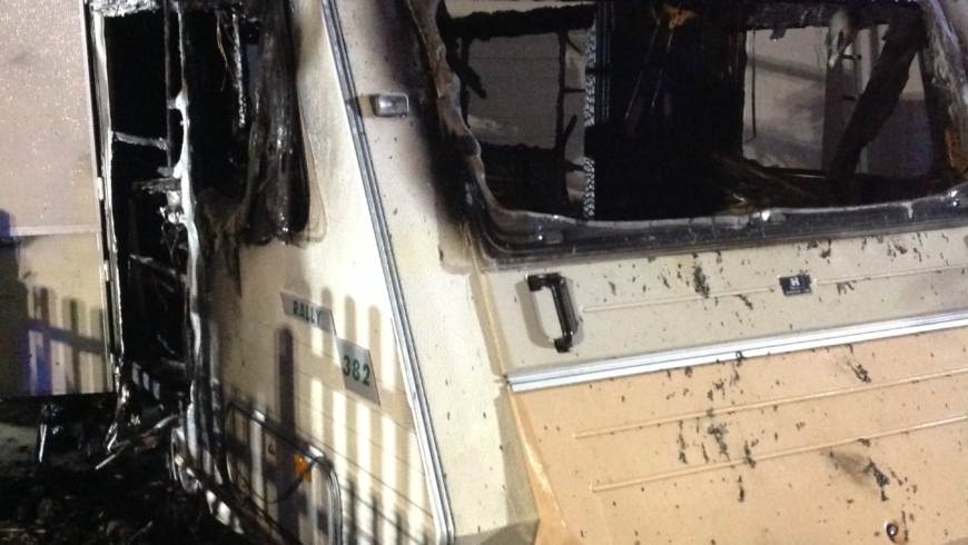 EB 342 „Feuer 2 – brennt Wohnwagen in Einfahrt“ OT Schötmar