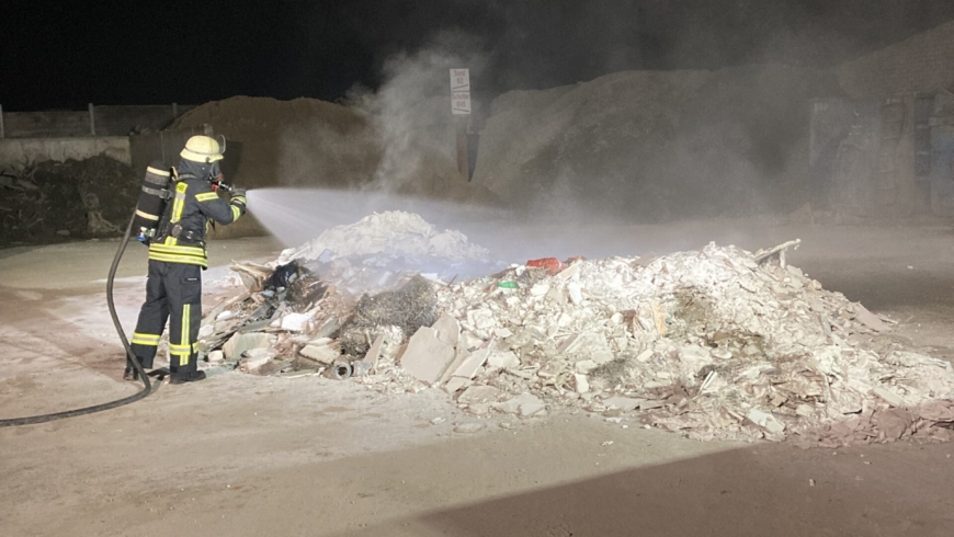 EB 227 „Feuer 1- Brandnachschau“ OT Bad Salzuflen