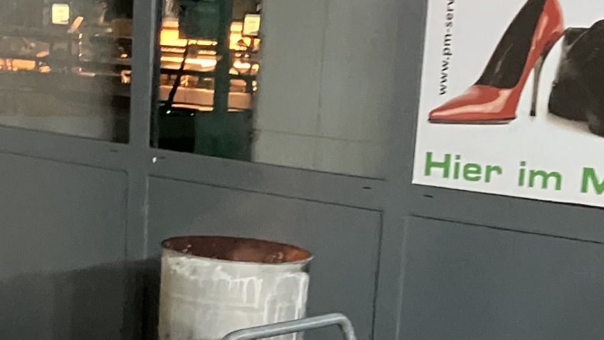 EB 358 „Feuer 1 – Brennt Mülleimer“ OT Bad Salzufeln