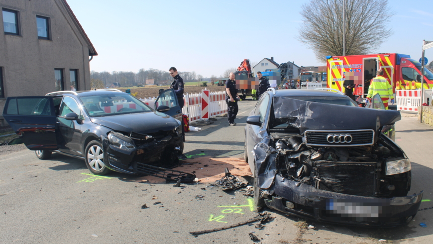 EB 179 „TH P-Klemmt – VU mit 2 PKW und 3 Personen“ OT Lockhausen