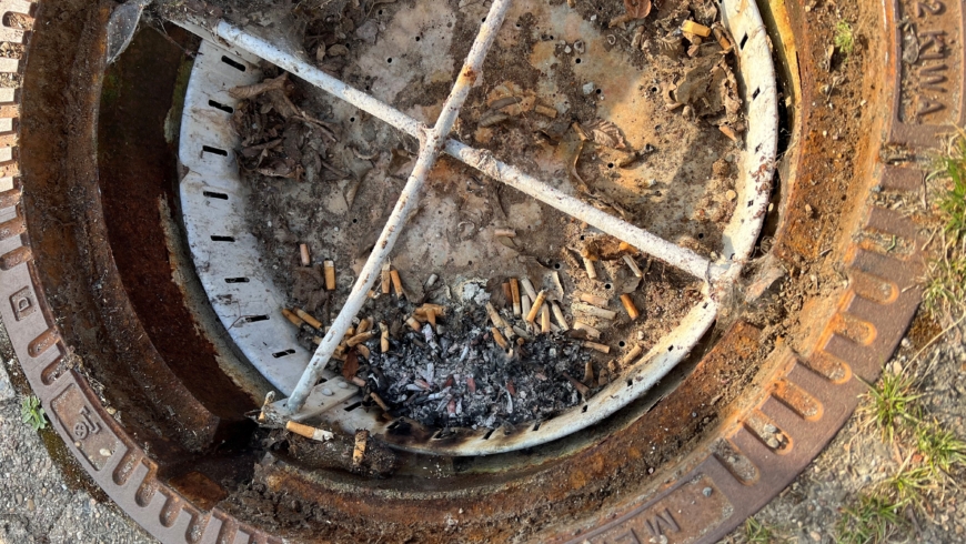 EB 216 „Feuer 1 – Qualmt aus Gully“ OT Schötmar