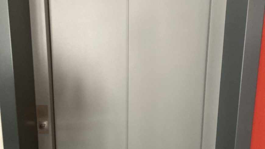 EB 588 „TH 1 – Personen im Aufzug“ OT Bad Salzuflen