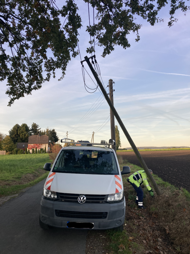 EB 644 „TH 0 – Telefonmast droht auf Straße zu kippen“ OT Lockhausen